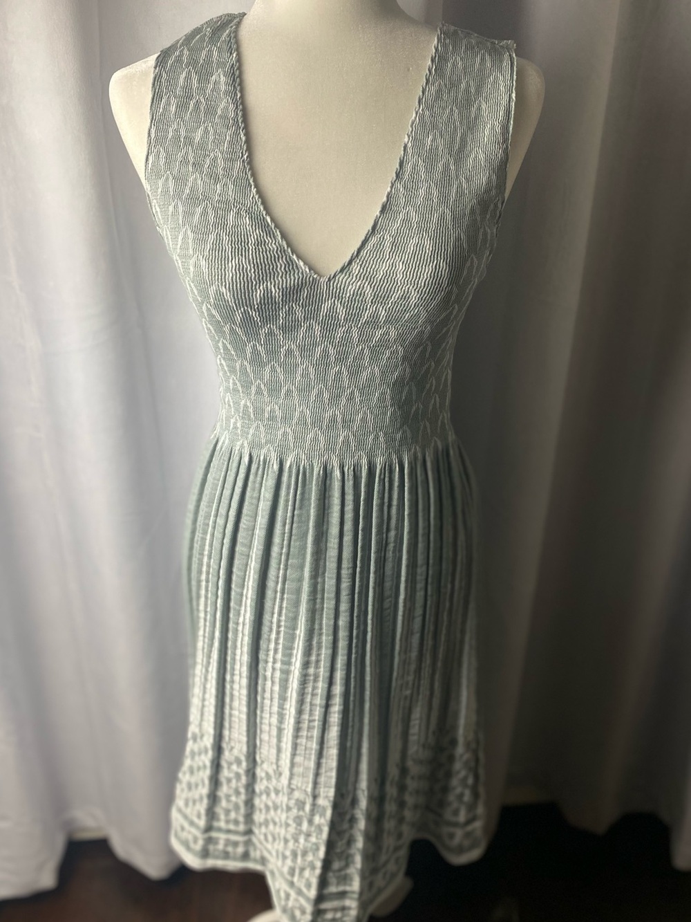 MAX STUDIO pleated dress.